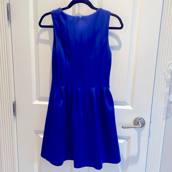Vince Camuto size 6 royal blue dress with pockets - Picture 3 of 6